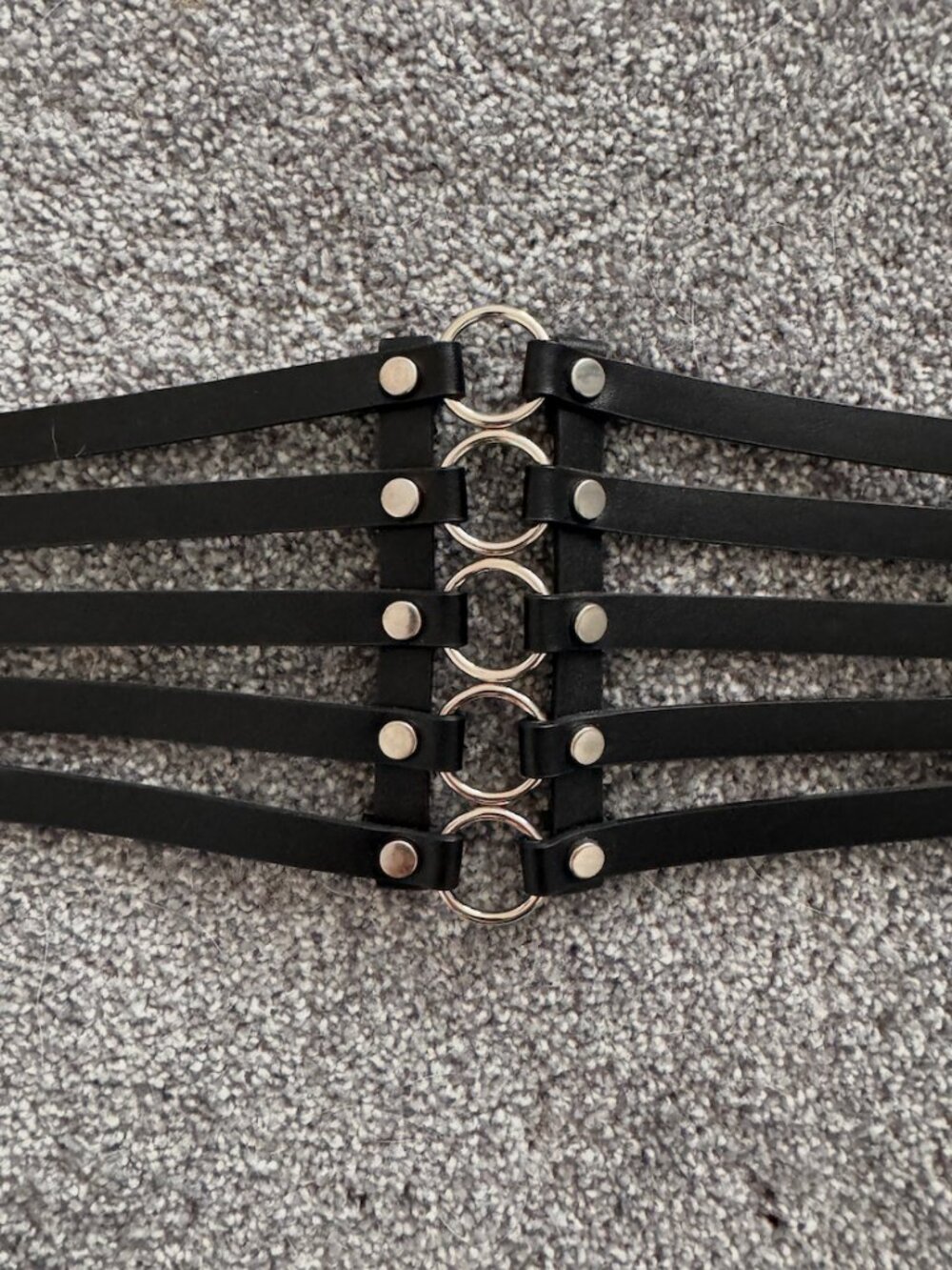 Black Elastic Waist Cincher Belt Faux Leather Strappy Small